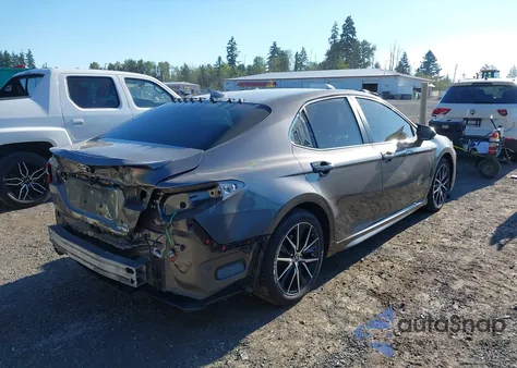 2021 Toyota Camry Se Hybrid z USA, uszkodzony, nr VIN 4T1G31AK8MU030529